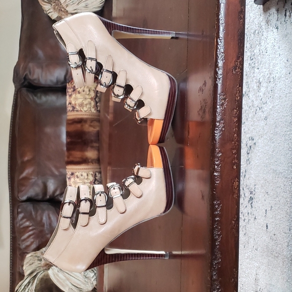 Platform tan booties with 6 buckle straps & a fun pop of orange under toes! - Picture 3 of 7